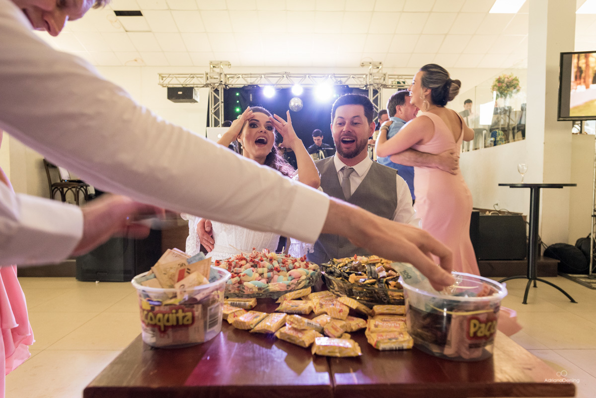 Casamento de Priscila e Darci realizado no Dom Zu Centro de Eventos e fotografia por Adriano Oening