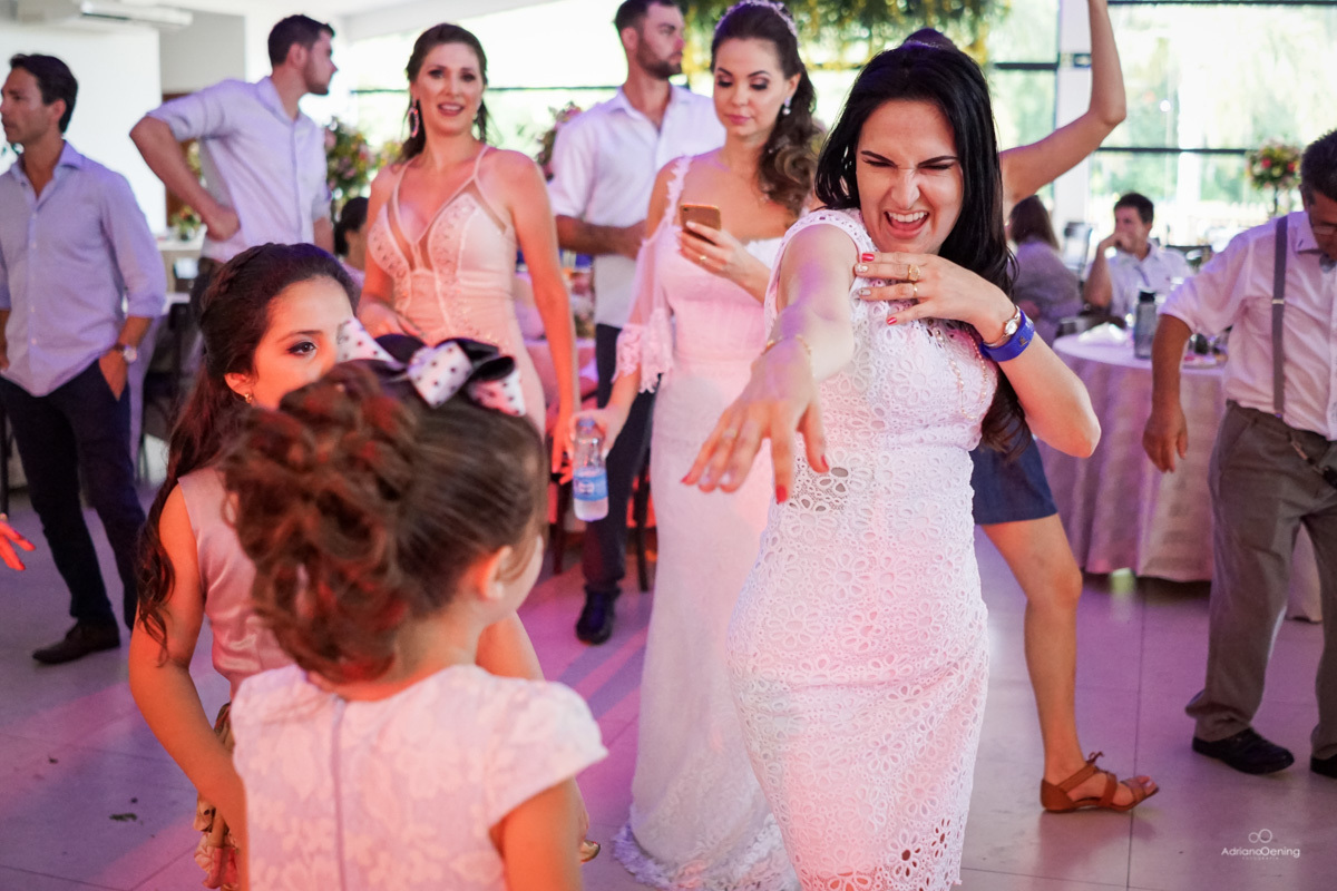 Casamento de Priscila e Darci realizado no Dom Zu Centro de Eventos e fotografia por Adriano Oening
