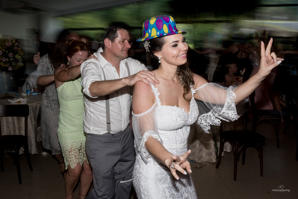 Casamento de Priscila e Darci realizado no Dom Zu Centro de Eventos e fotografia por Adriano Oening