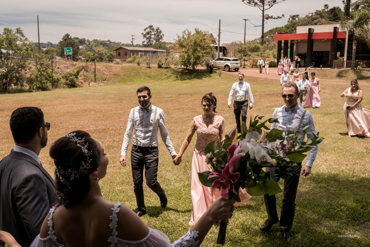 Casamento de Priscila e Darci realizado no Dom Zu Centro de Eventos e fotografia por Adriano Oening