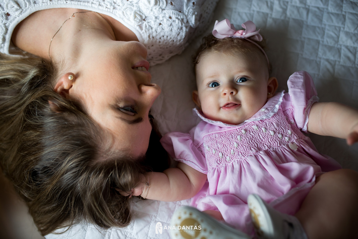 Mamae e sua bebe de rosa 