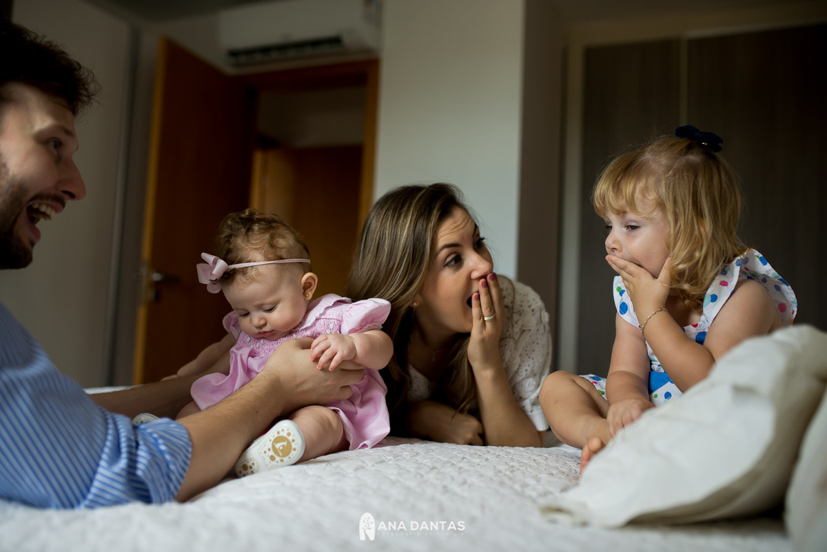 Mamãe imitando a filinha 