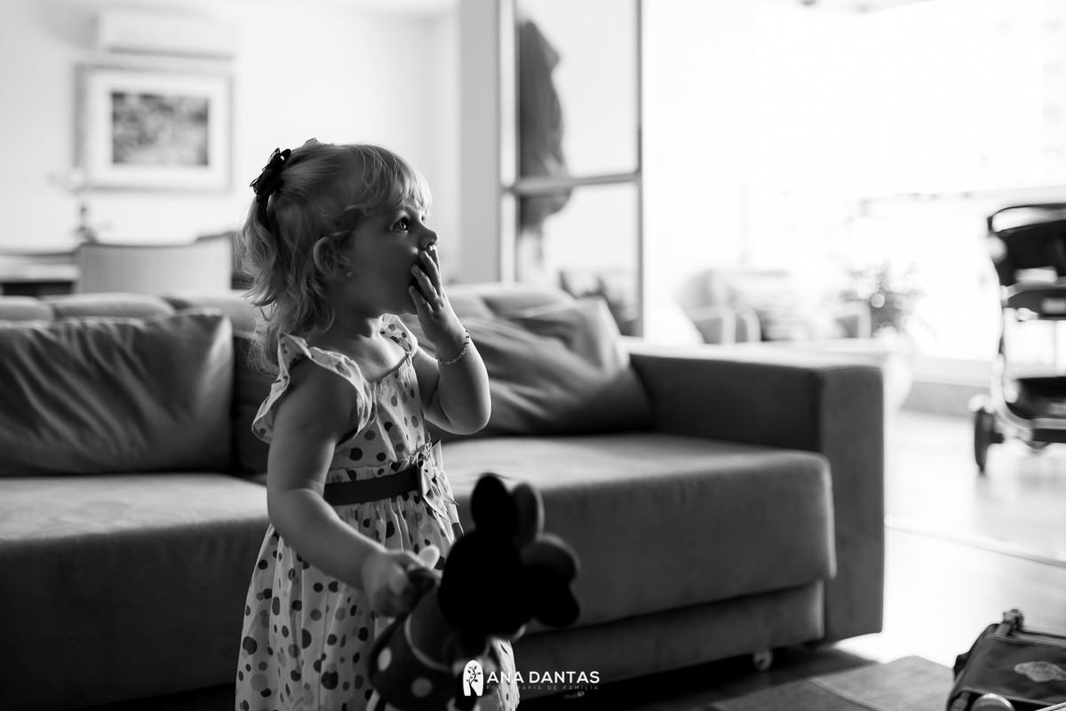 Maria clara com sua boneca 