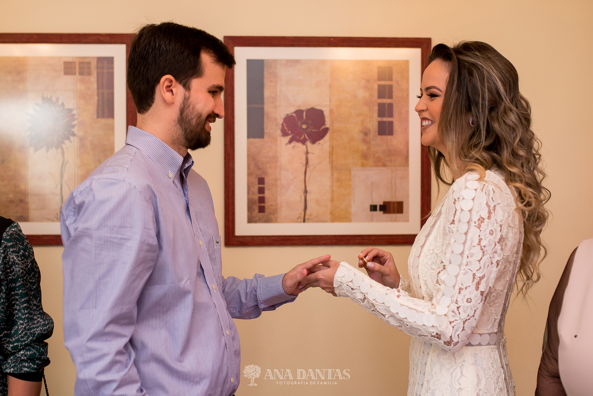 Troca de alianças do casal 