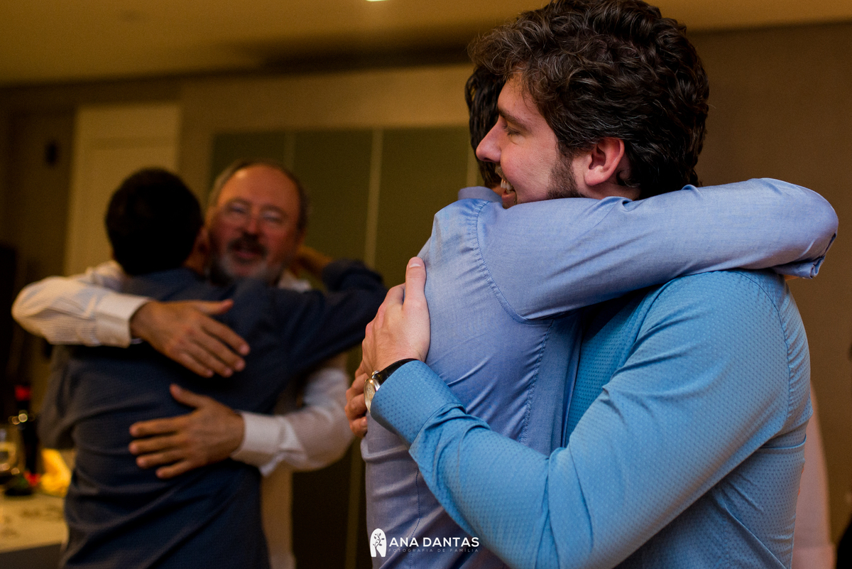 Contato de amigos com o noivo 