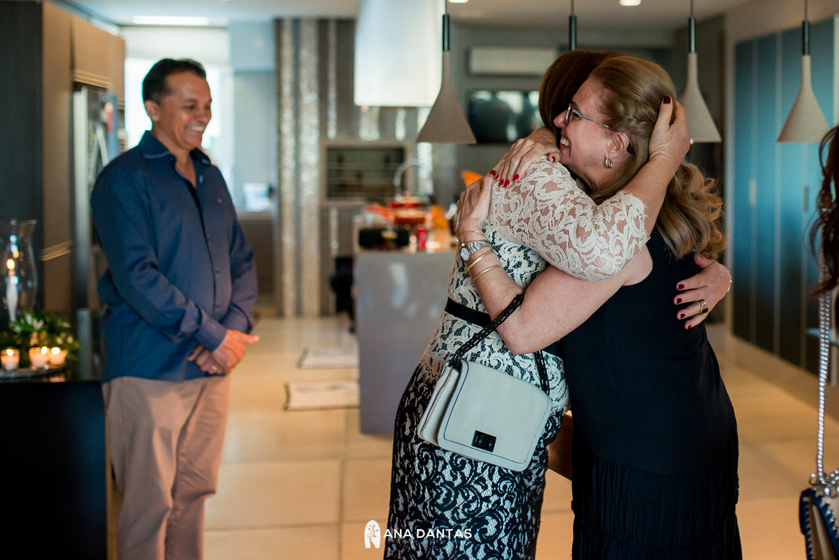 Felicidade e amor no dia do casamento 