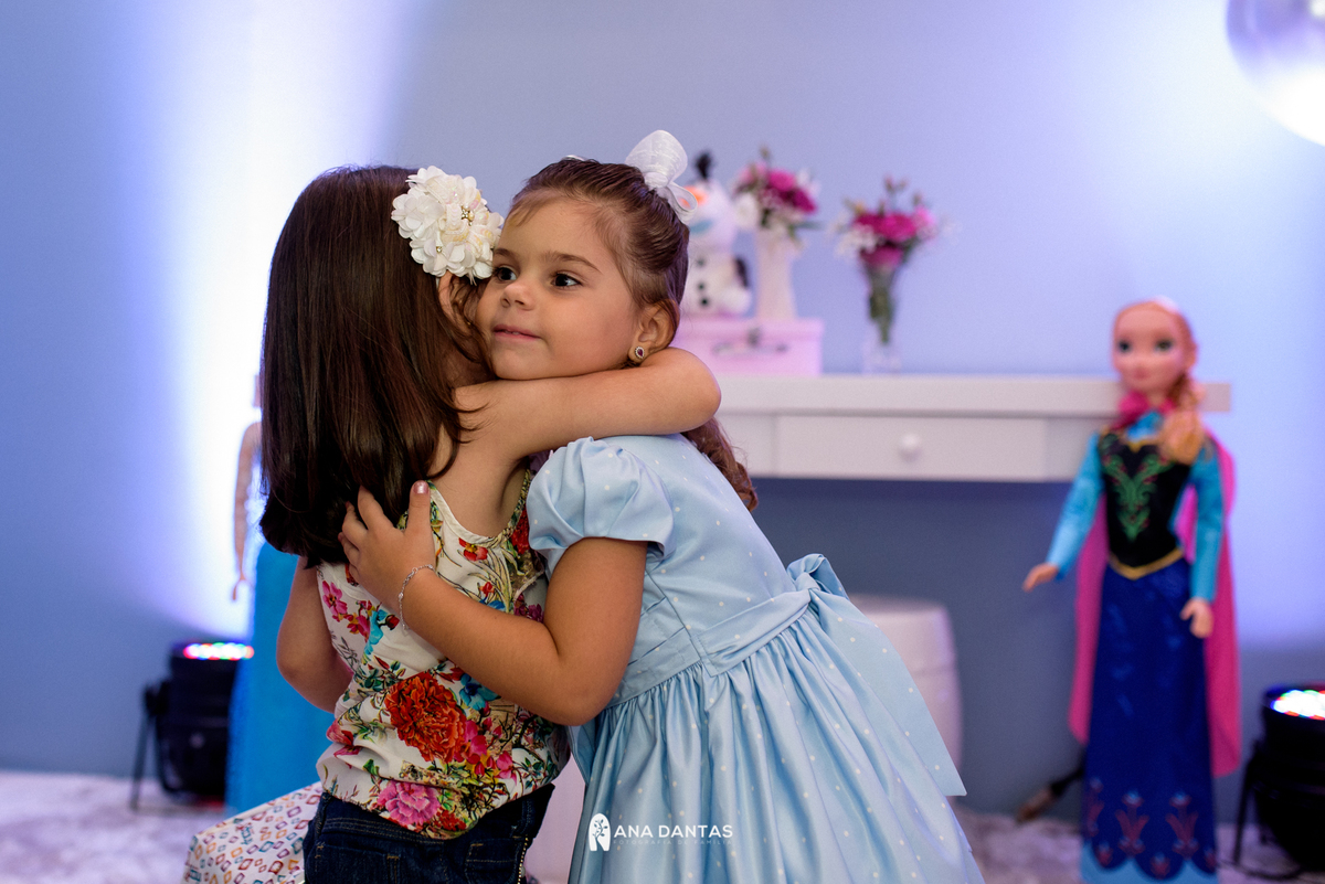 Abraço da amiguinha da Catarina 