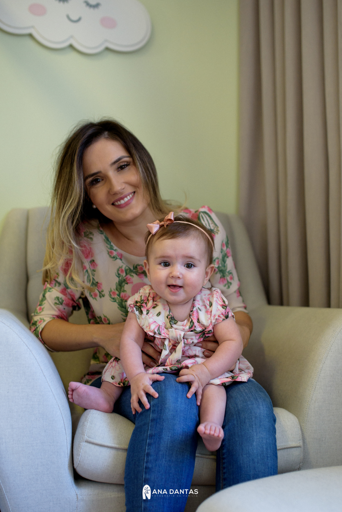 Sorriso de mae e filha 