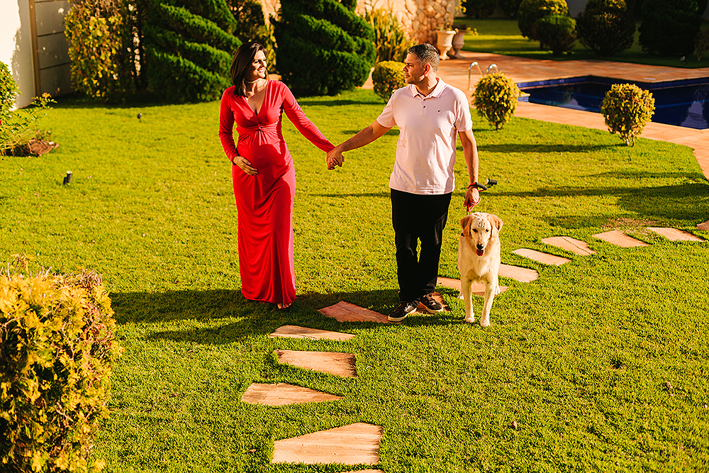 Ensaio de Gestante Solange e Sergio fotos com o animal de estimação