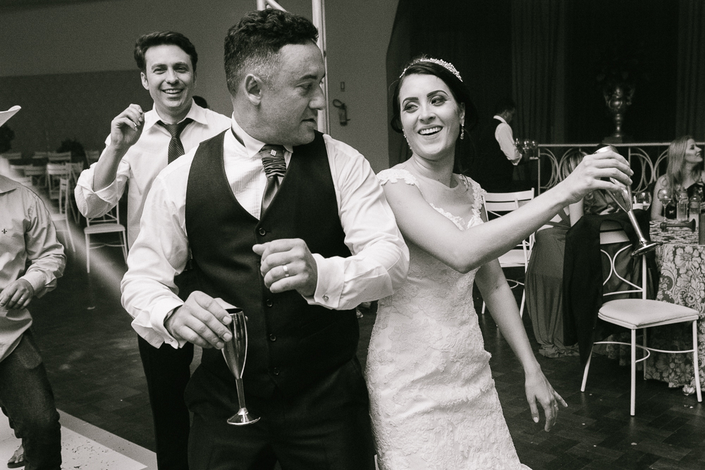 casamento-jeicy-e-zeni-campo mourão-pr-clube-10-de-outubro-rodrigo-schu-fotografia