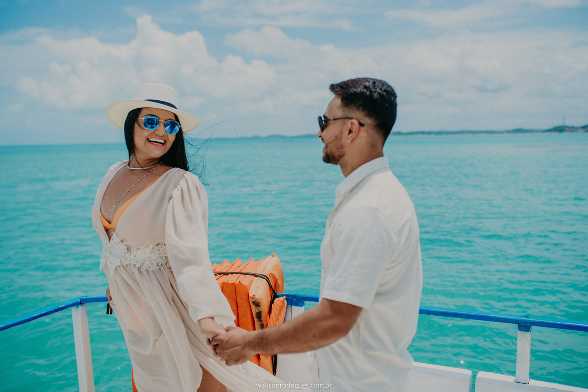 fotografia-de-casal-em-nas-piscinas-de-maragogi-AL