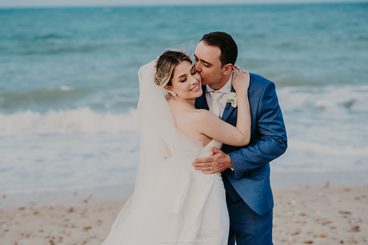 fotografia-de-casamennto-finm-de-tarde-na-praia-do-carmel-cumbuco-ce