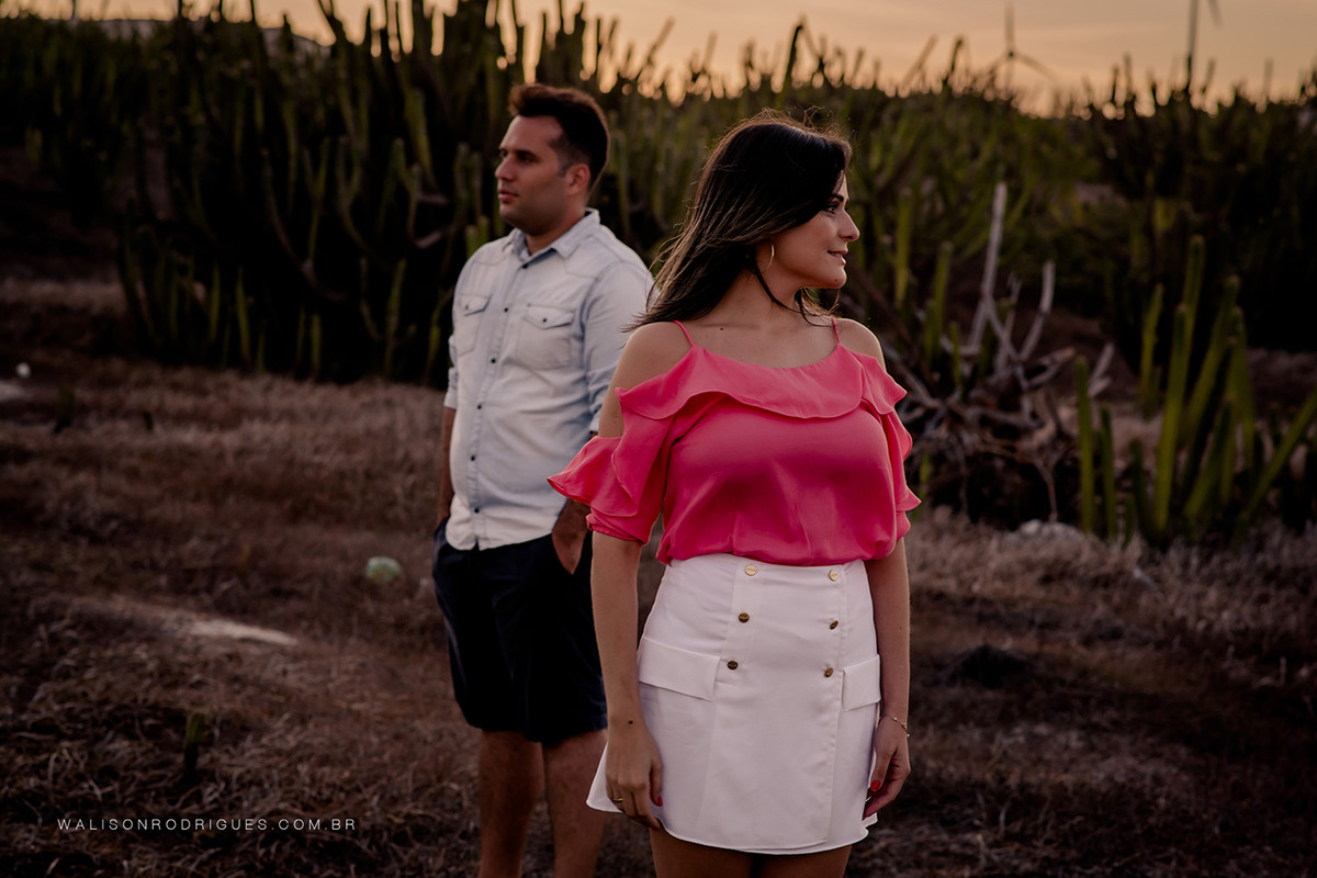 noiva-noivo-fotos na praia-buque da noiva