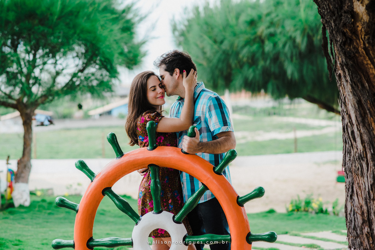 noiva-noivo-fotos na praia-buque da noiva