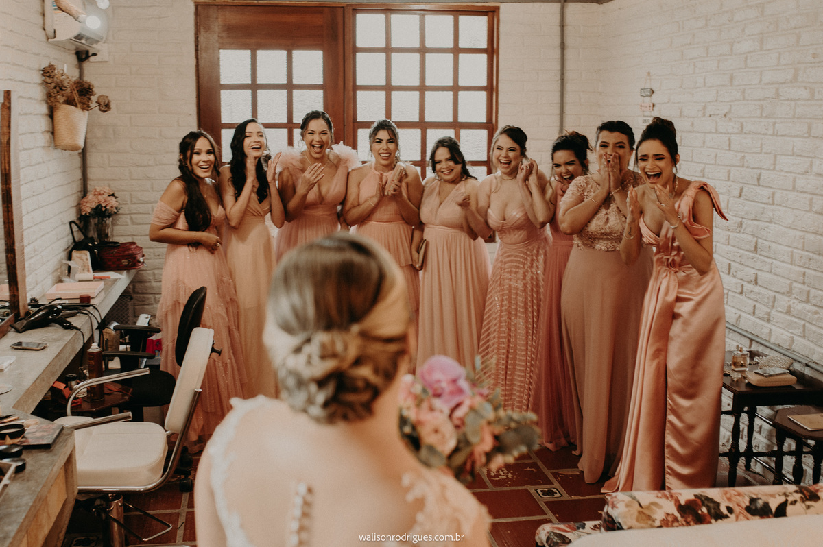 firist-look-com-as-madrinhas-da-noiva-na-fazenda-terra-do-sol-em-fortaleza-ce