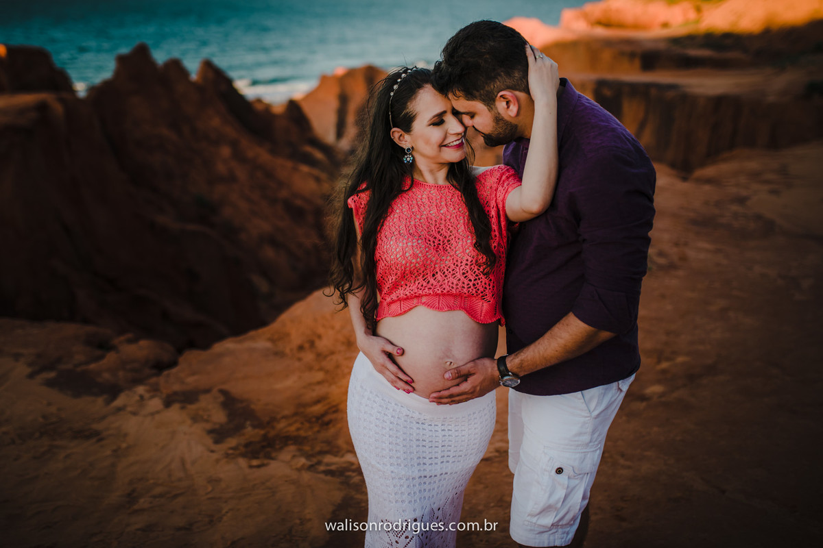 gestante-book de gestante-fotografias de gestante-fotos de gestante na praia-gestantes fortaleza- fotos de casais- sessão de fotos-ensaio de gestante-walison rodrigues fotografo-por do sol-Beberibe-CE