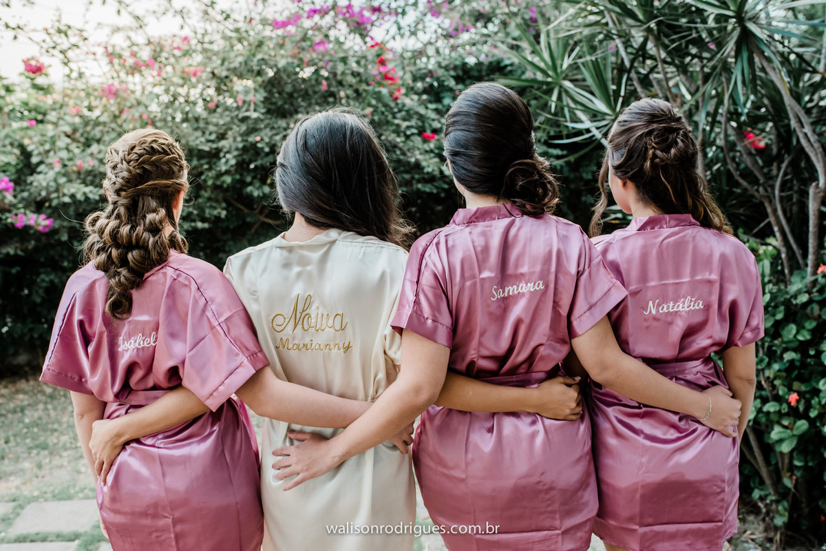 fotos-da-noiva-com-as-amigas-antes-do-casamento-em-fortaleza-ce.