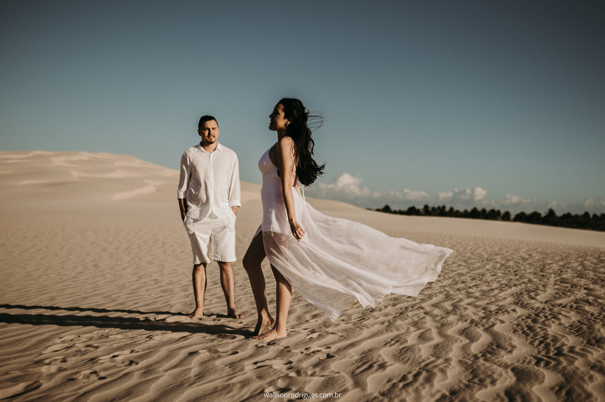 pre-wedding-na-praia-de-e-dunas-de-icaraizinho em-de-amontada-CE