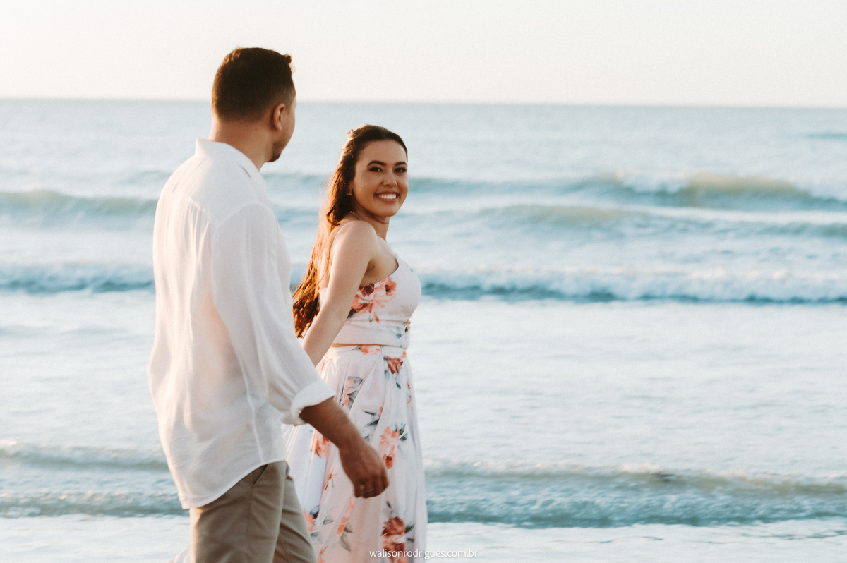 pre-wedding-na-praia-de-e-dunas-de-icaraizinho em-de-amontada-CE