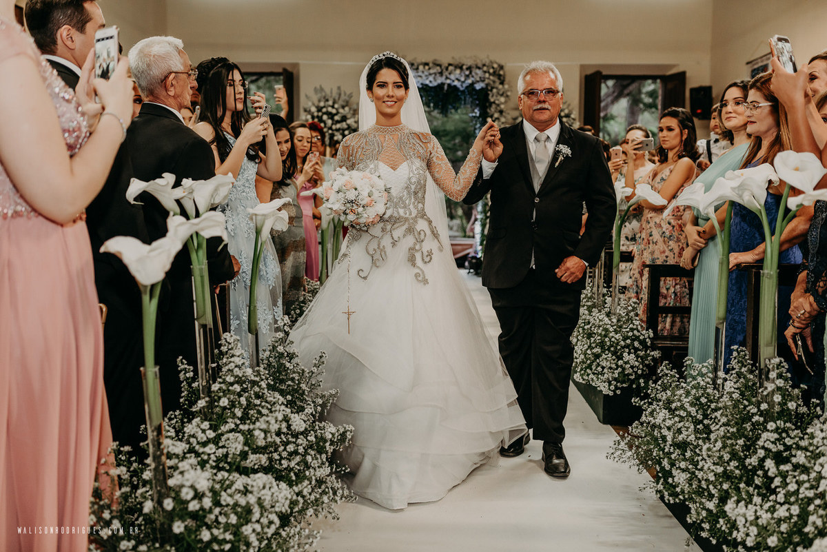 fotografia-de-casamento-na-igreja-murmurio-da-natureza-em-sobral-ce