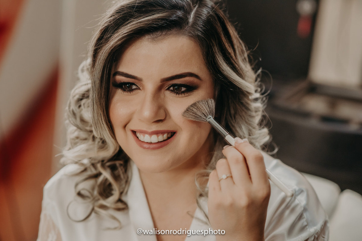 vestido-unique-maison-making-of-no-salao-mulher-cheirosa-em-fortaleza-CE