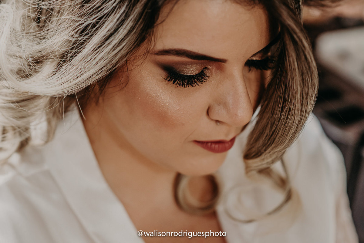 vestido-unique-maison-making-of-no-salao-mulher-cheirosa-em-fortaleza-CE