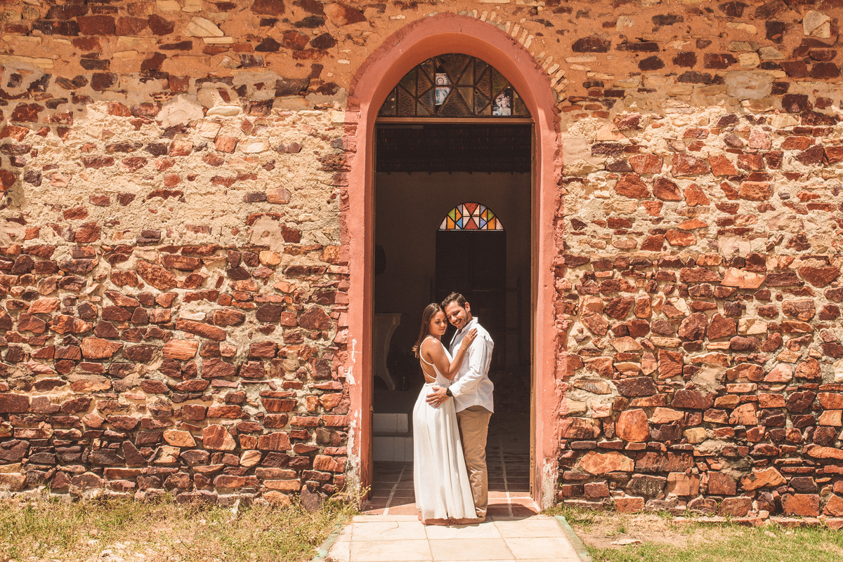 pedido-de-casamento-na-Igreja-Matriz-Nossa-Senhora-de-Fátima-em-jericoacoara-ce