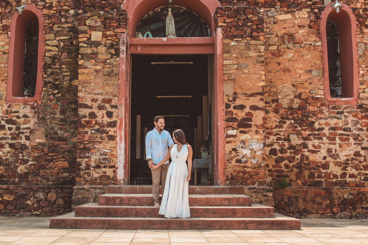 pedido-de-casamento-na-Igreja-Matriz-Nossa-Senhora-de-Fátima-em-jericoacoara-ce