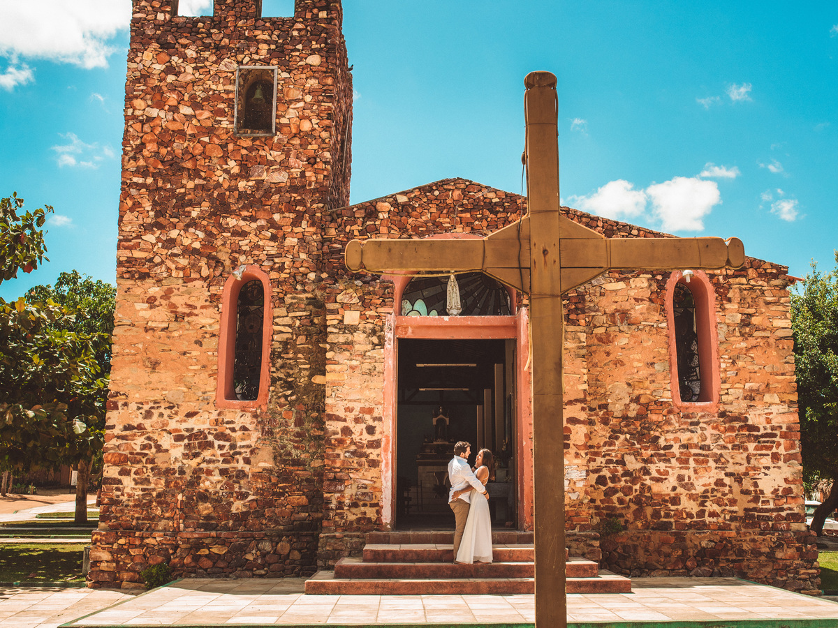 pedido-de-casamento-na-Igreja-Matriz-Nossa-Senhora-de-Fátima-em-jericoacoara-ce