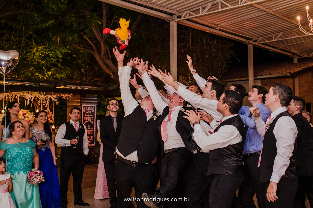 casamento em fotortaleza-casamentos-noiva-sapato da noiva-brinco da noiva-maquiagem da noiva-vestido da noiva-dia de noiva-walisonrodrigues fotografias-totografos de fortaleza-fotografo ce.