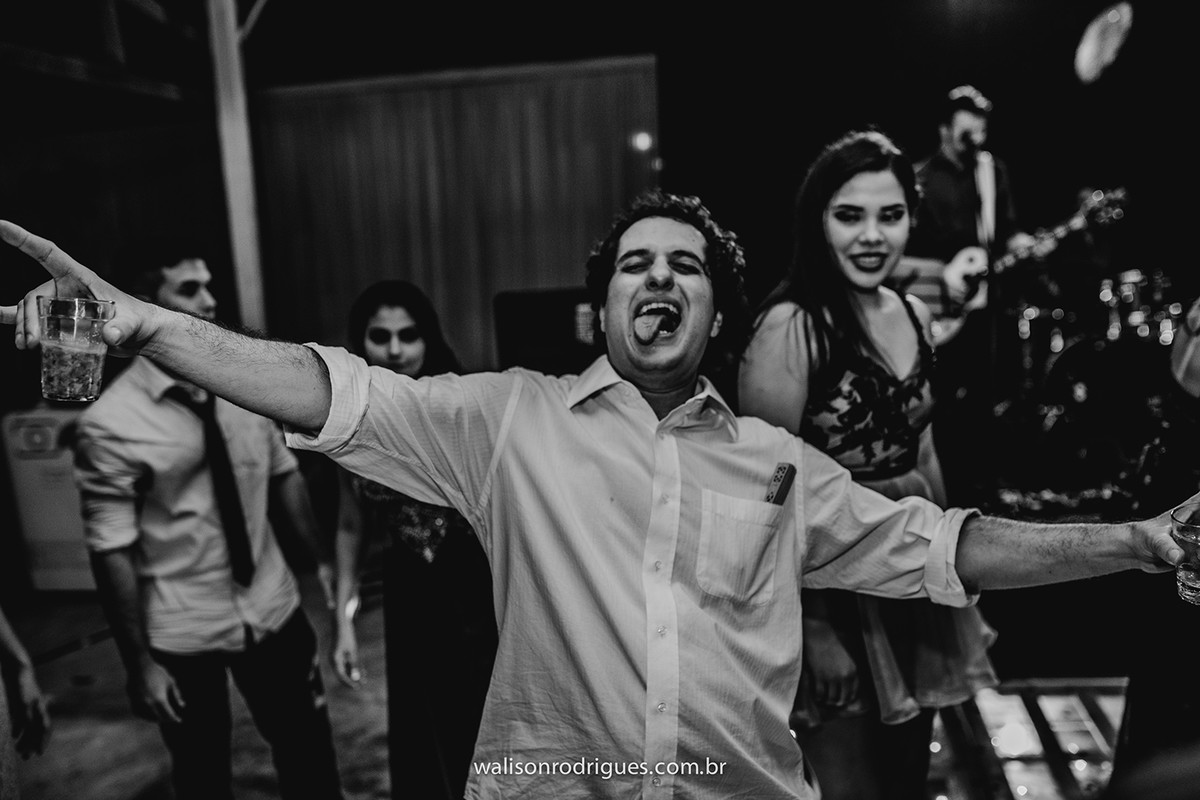 casamento em fotortaleza-casamentos-noiva-sapato da noiva-brinco da noiva-maquiagem da noiva-vestido da noiva-dia de noiva-walisonrodrigues fotografias-totografos de fortaleza-fotografo ce.