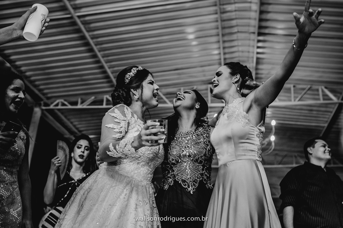 casamento em fotortaleza-casamentos-noiva-sapato da noiva-brinco da noiva-maquiagem da noiva-vestido da noiva-dia de noiva-walisonrodrigues fotografias-totografos de fortaleza-fotografo ce.