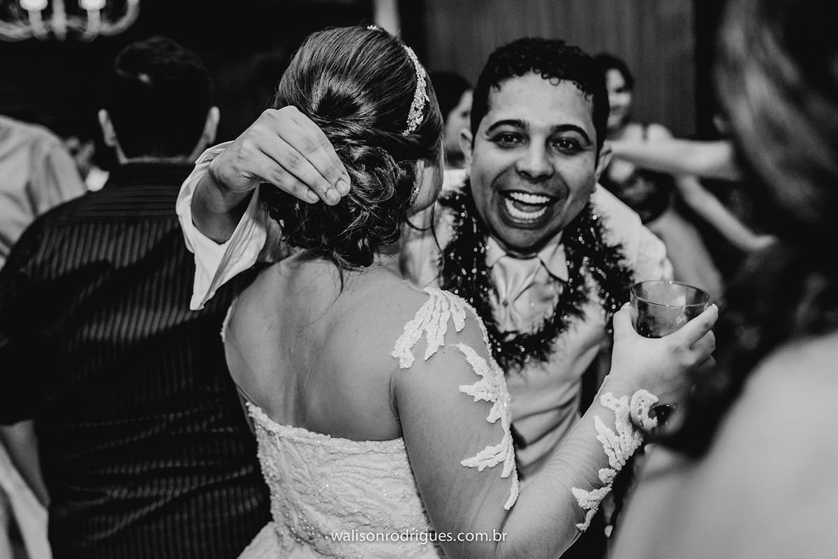 casamento em fotortaleza-casamentos-noiva-sapato da noiva-brinco da noiva-maquiagem da noiva-vestido da noiva-dia de noiva-walisonrodrigues fotografias-totografos de fortaleza-fotografo ce.
