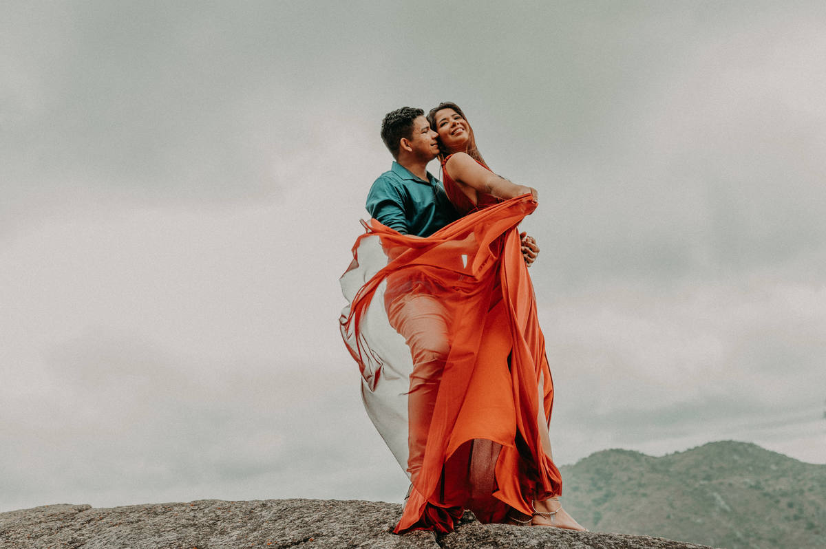 fotografo-de-casamento-walison-rodrigues-faz-sessao-de-fotos-pre-casamento-e-surpreende-casal.