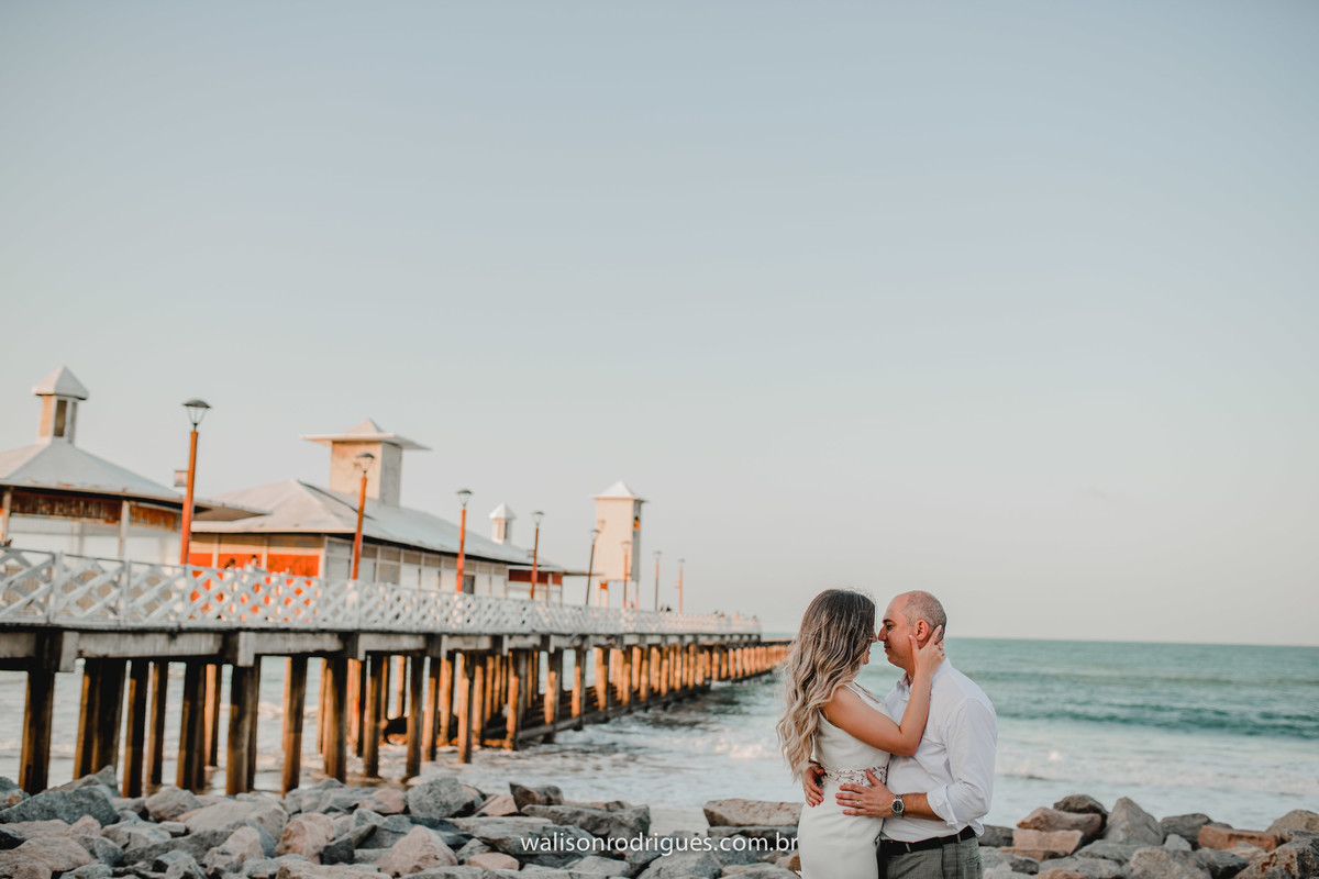 e-session-pre-wedding-de-casais-no-estoril-e-ponte-metalica-ponte-dos-ingleses-praia-de-iracema-em-fortaleza-ce
