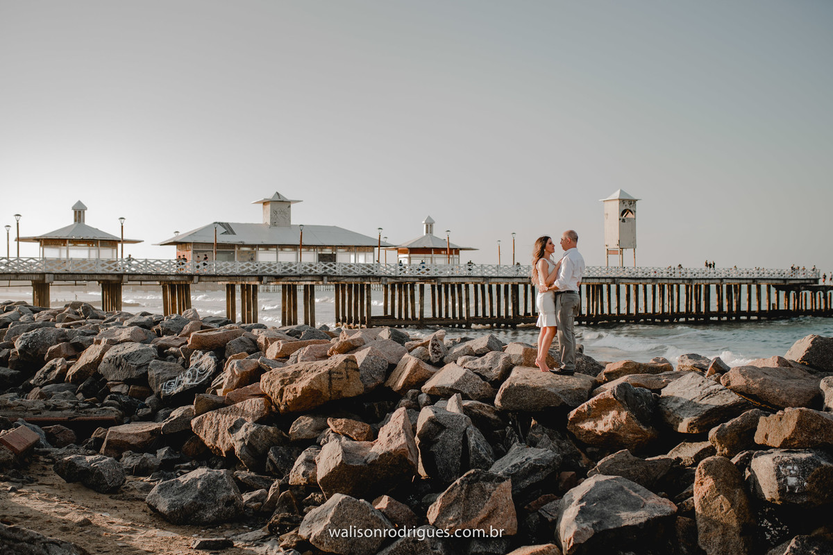 e-session-pre-wedding-de-casais-no-estoril-e-ponte-metalica-praia-de-iracema-em-fortaleza-ce