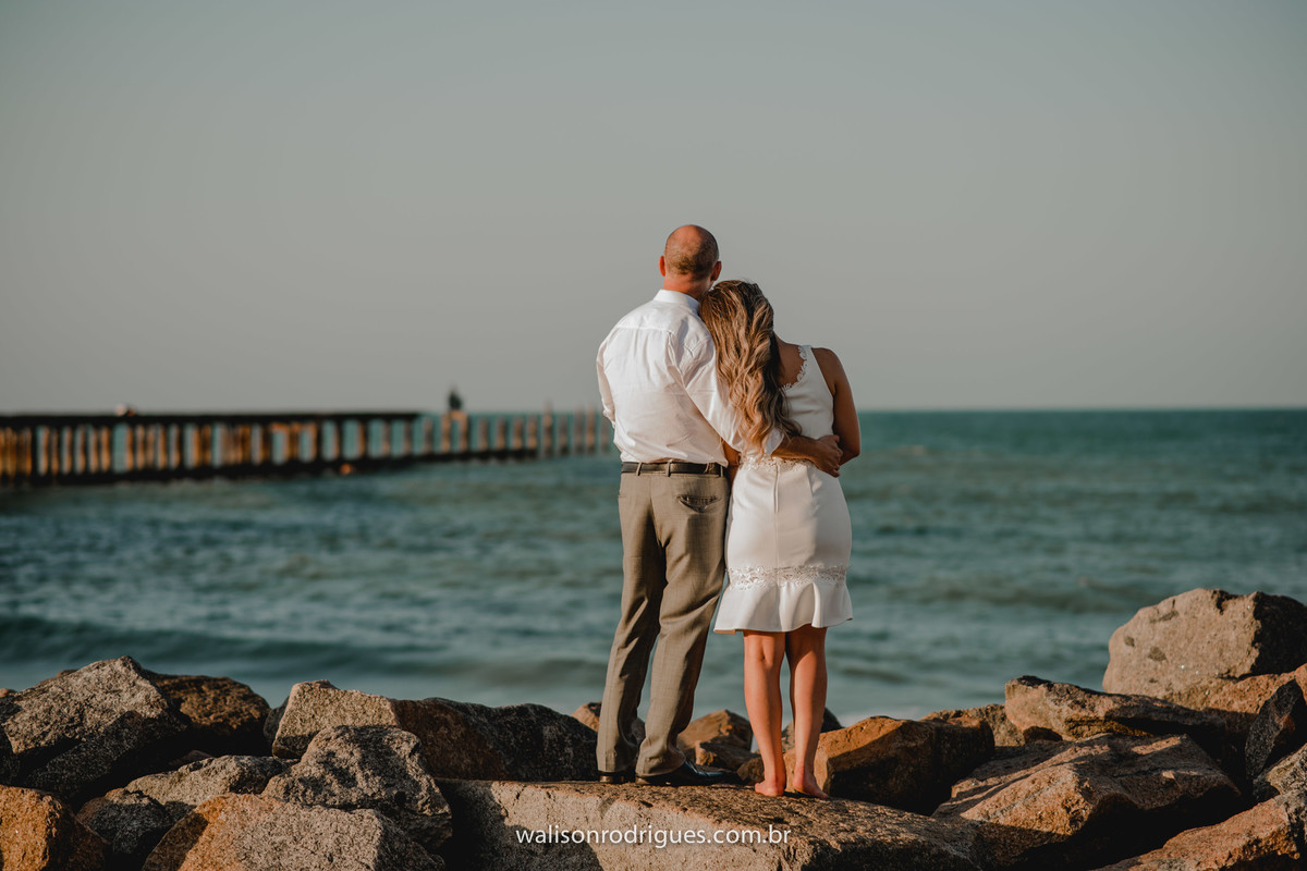 e-session-pre-wedding-de-casais-no-estoril-e-ponte-metalica-ponte-dos-ingleses-praia-de-iracema-em-fortaleza-ce