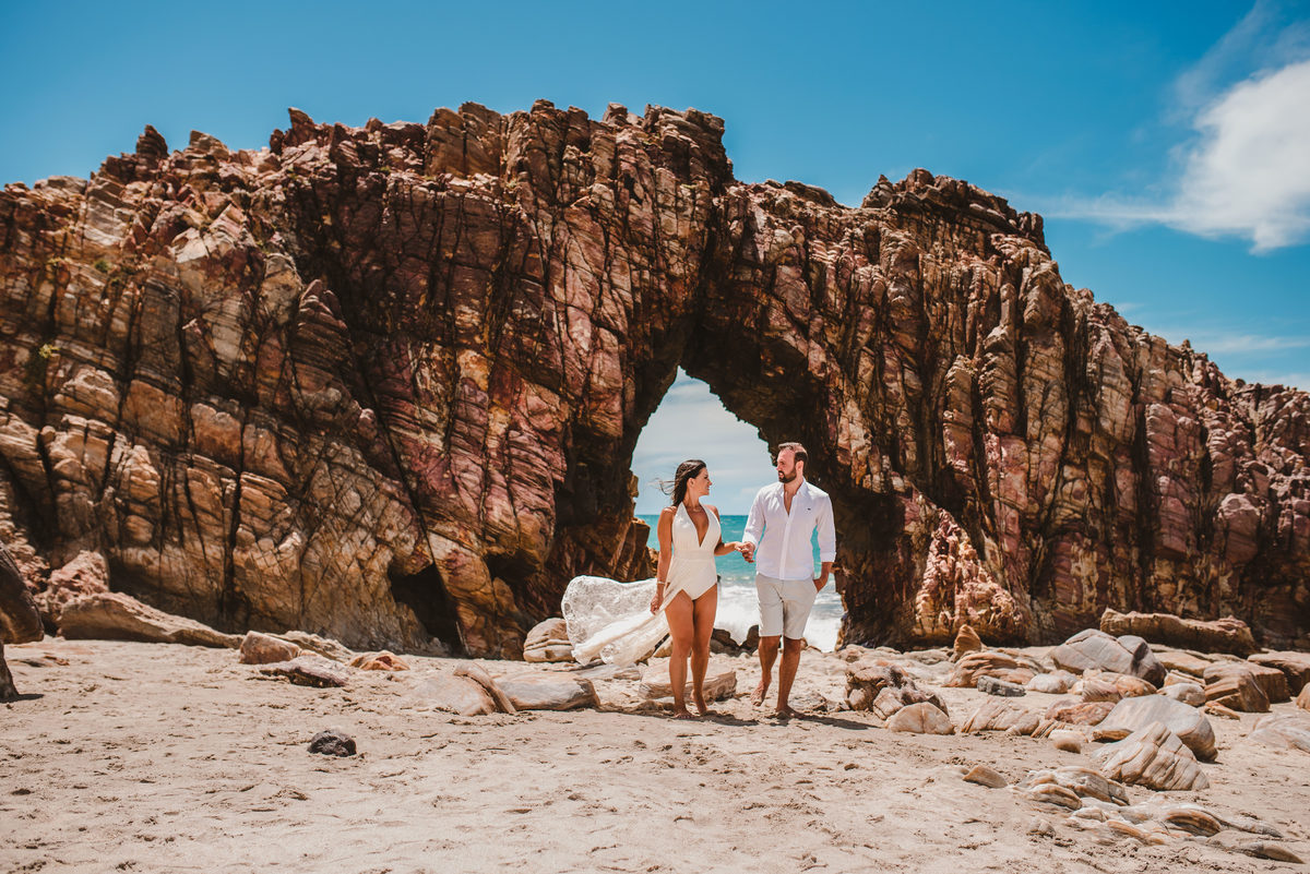 ensaio-de-noivado-pedra-furada-em-jericoacoara-CE