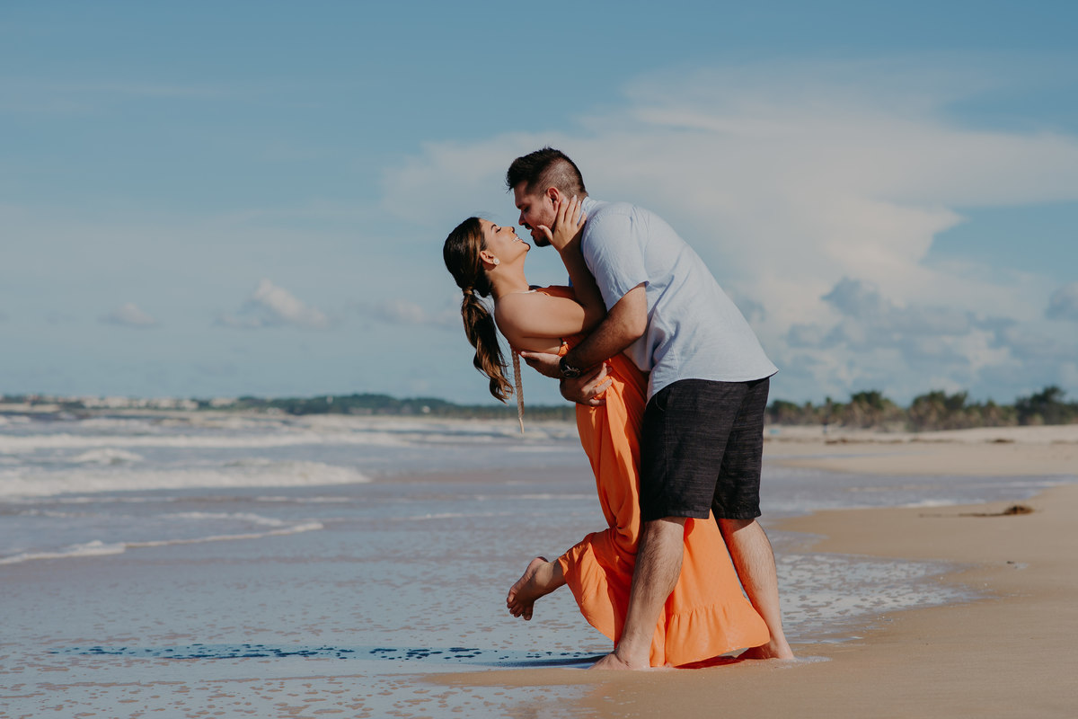 ensaio-de-noivado-nas-dunas-do-cumbuco-ce