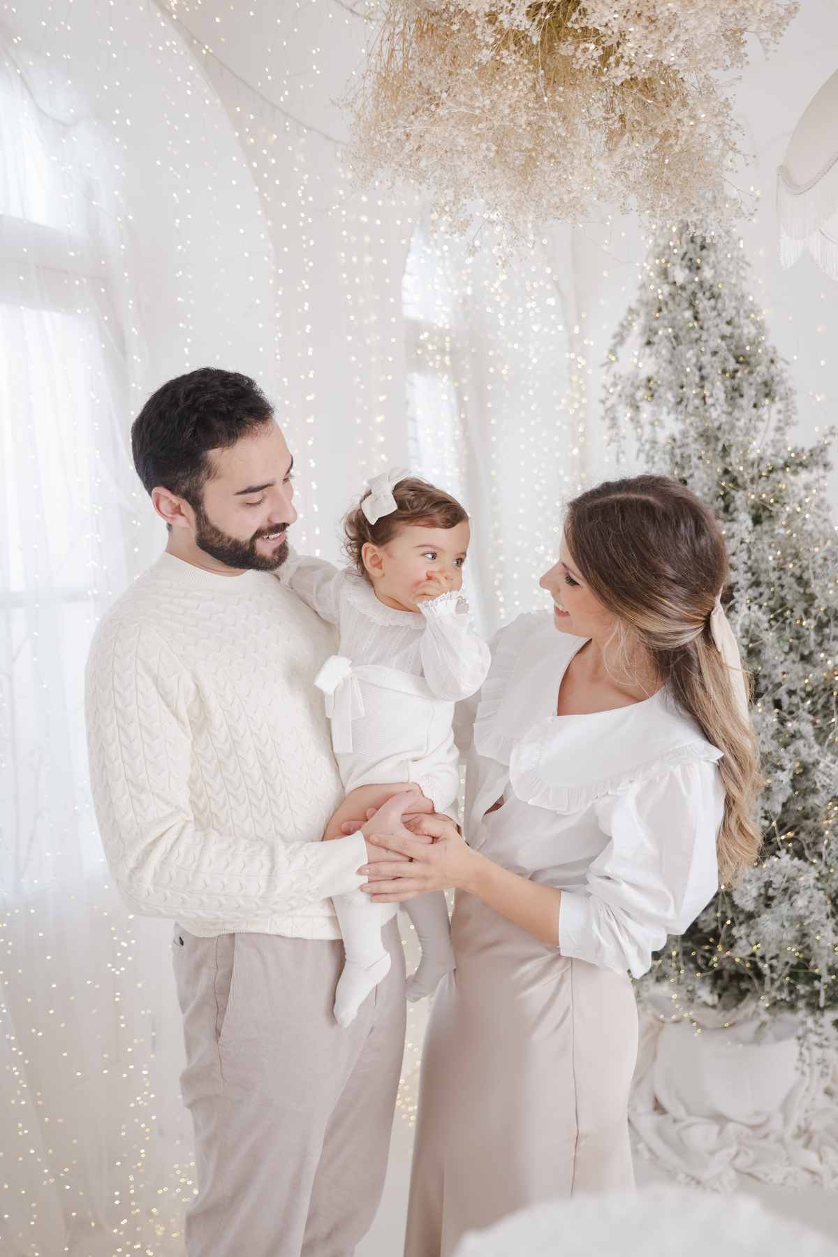 Sessão de fotografia de estúdio
Fotografia em estúdio
Ensaio fotográfico em estúdio
Estúdio fotográfico
Sessão fotográfica profissional em estúdio
Fotógrafo de estúdio
Book fotográfico em estúdio
Sessão de retratos em estúdio
Fotografia de estúdio profiss