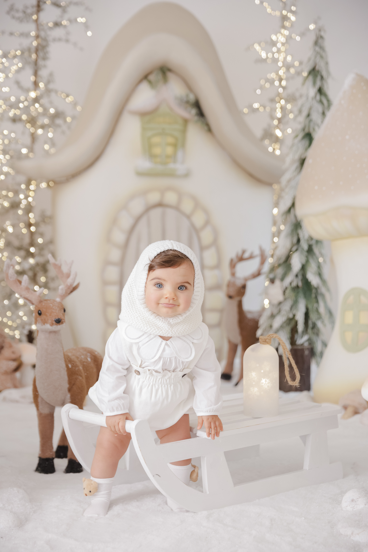 Sessão de fotografia de estúdio
Fotografia em estúdio
Ensaio fotográfico em estúdio
Estúdio fotográfico
Sessão fotográfica profissional em estúdio
Fotógrafo de estúdio
Book fotográfico em estúdio
Sessão de retratos em estúdio
Fotografia de estúdio profiss