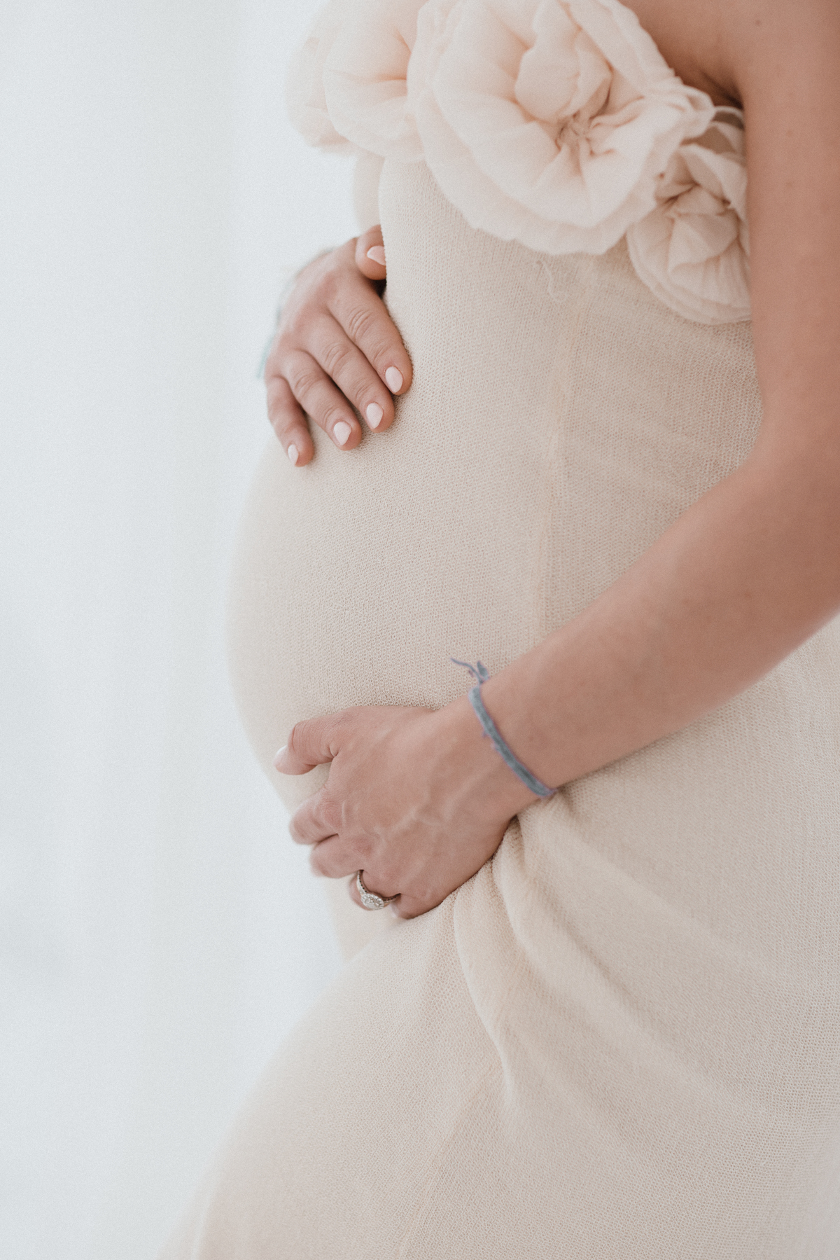 * Sessão de gravidez
* Fotografia de gravidez
* Ensaio gestante
* Sessão de gestante
* Fotografia de barriga de grávida
* Ensaio de gravidez em estúdio
* Fotos de grávidas
* Book gestante
* Fotógrafo para gestantes
* Estúdio fotográfico gestante
* Sessão 