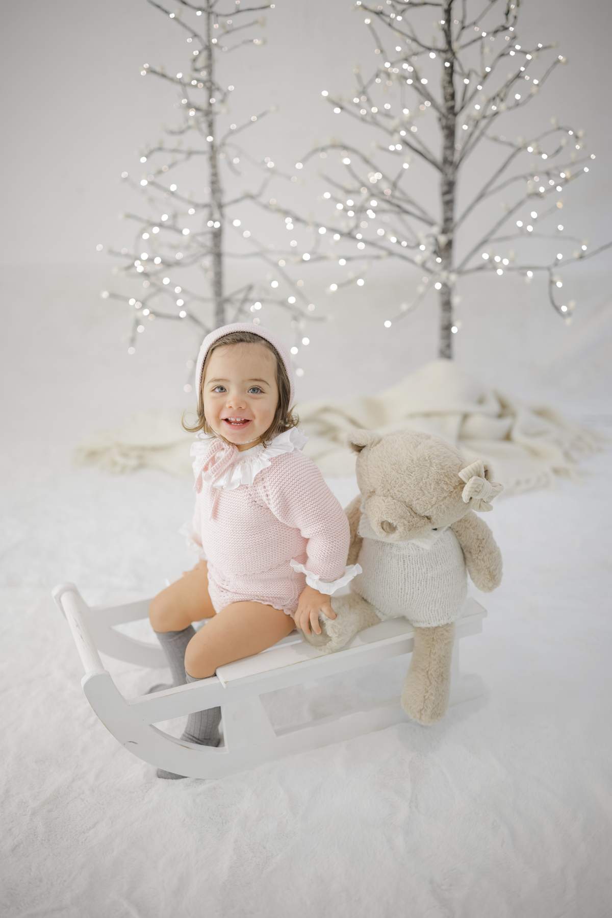 Palavras-chave:

Sessões fotográficas de inverno, fotografia de acompanhamento, sessões de acompanhamento de bebés, fotografia de família, fotografia em Portugal, sessões de inverno, registar momentos especiais.

