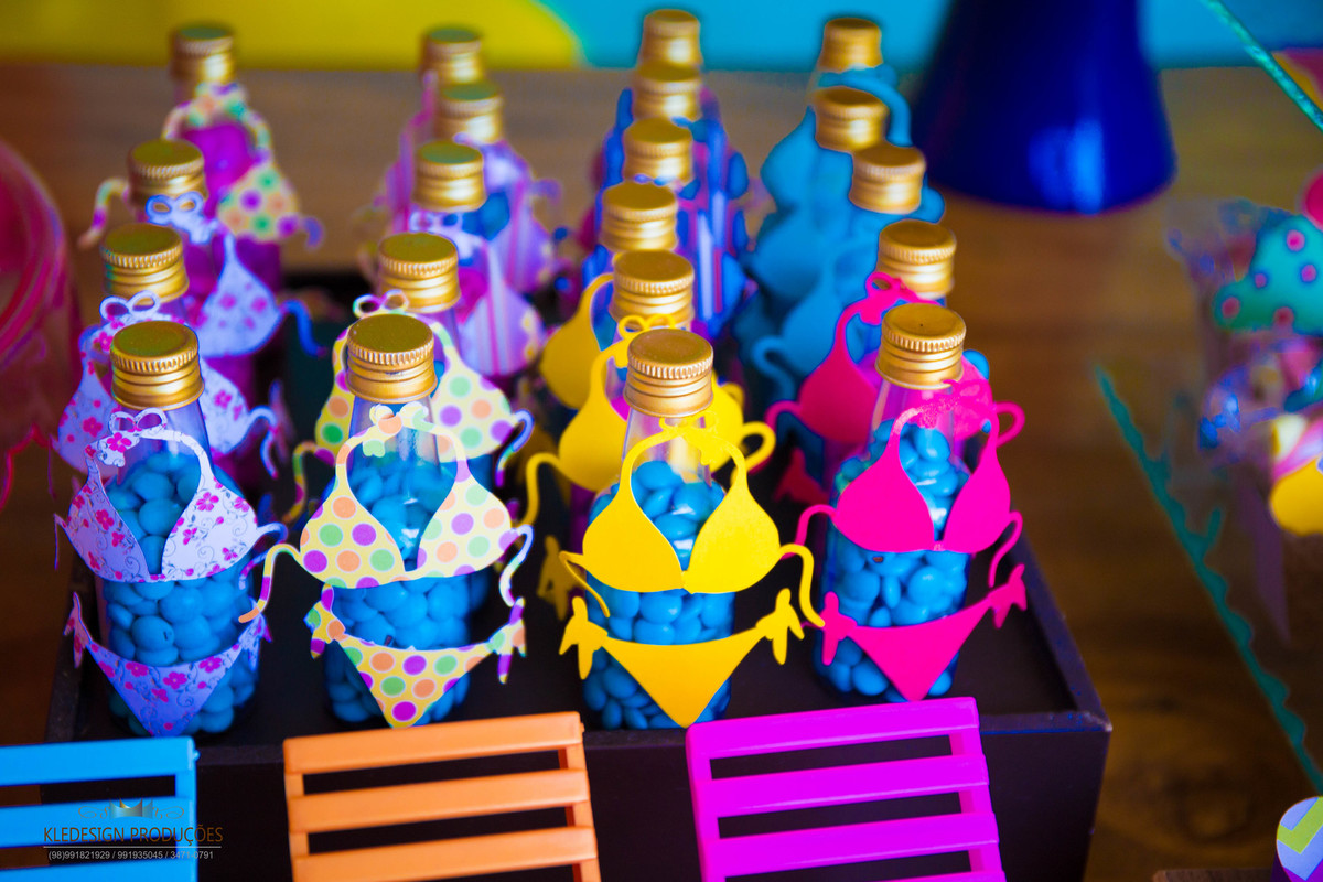 personalizados: Garrafinhas com biquini