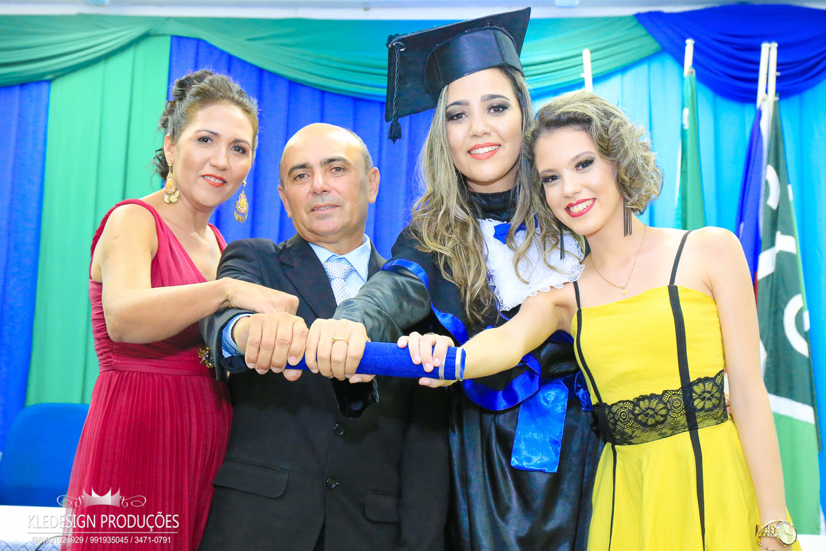 FORMATURA TATIANA SANTOS