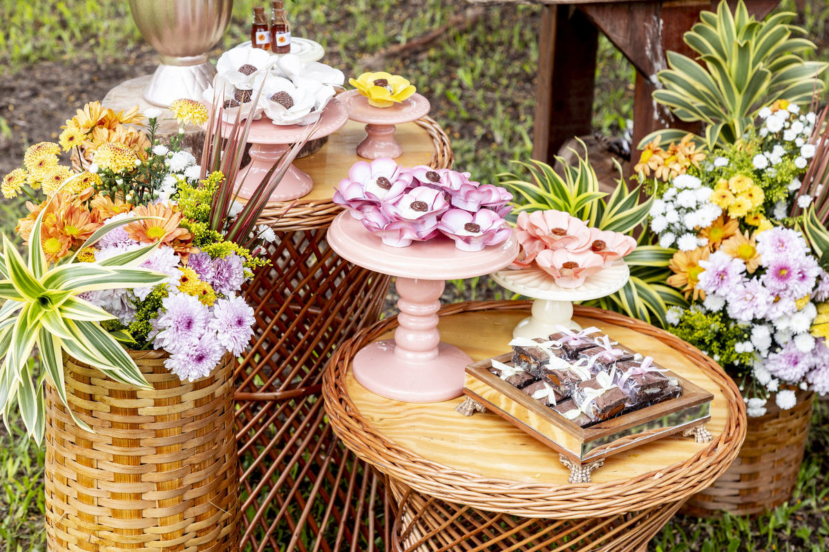 detalhe de docinhos de festa de 15 anos.