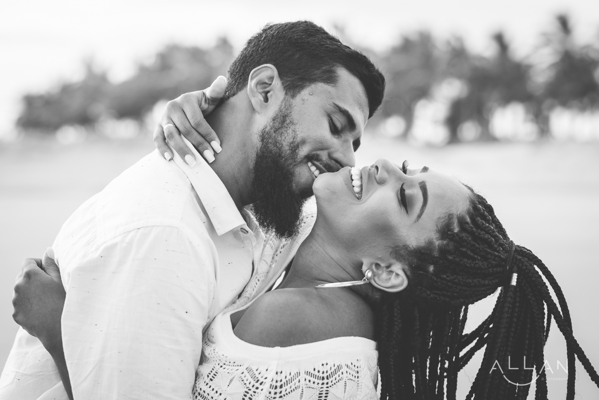 Ensaio pré casamento de casal na praia Aracaju Sergipe