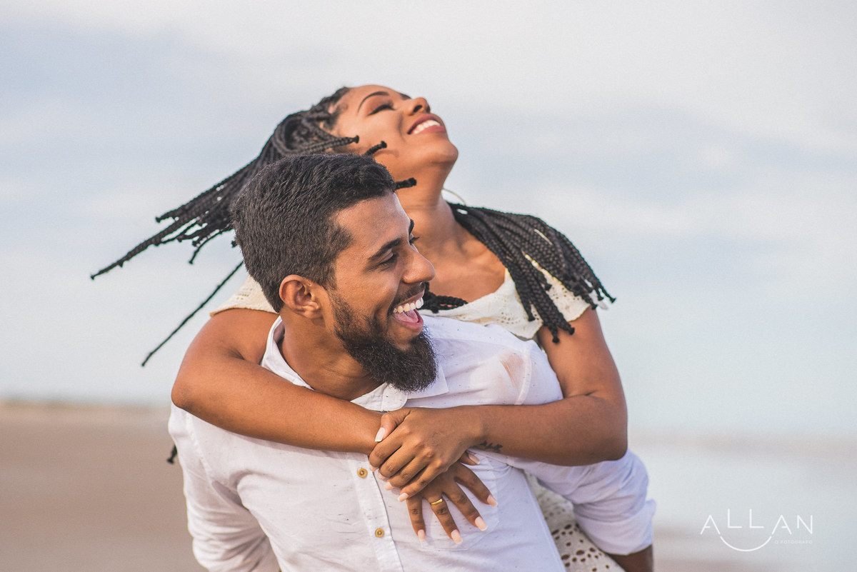 Ensaio pré casamento de casal na praia Aracaju Sergipe
