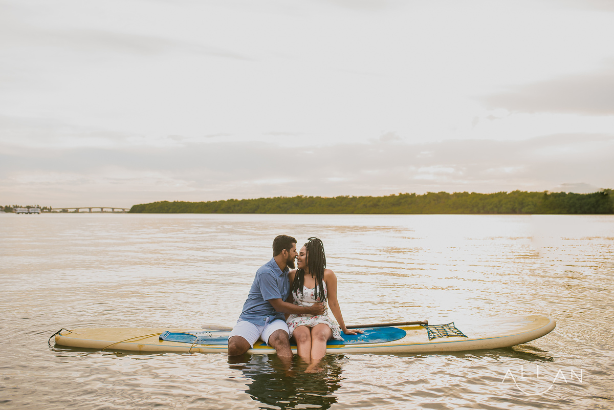 Ensaio pré casamento de casal no rio do mosqueiro Aracaju Sergipe