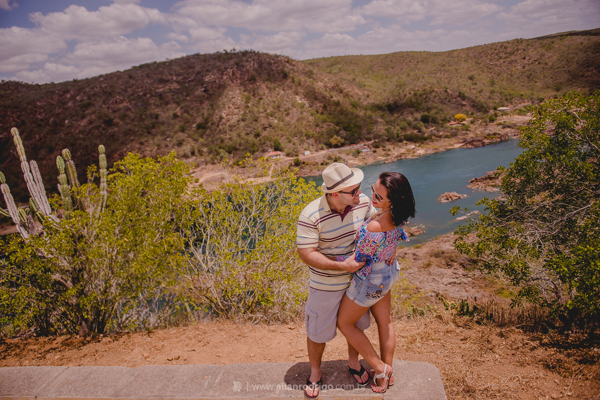 ensaio pos casamento em piranhas, piranhas alagoas,fotografia de ensaio em piranhas,fotografo de casamento aracaju,ensaio casal aracaju,trêm de piranhas,casal,